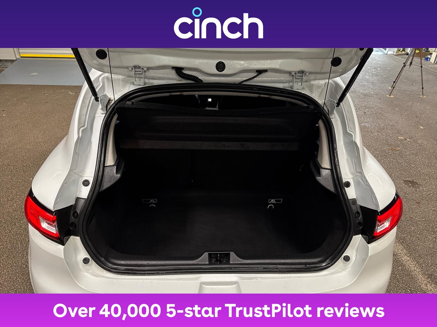 Used Renault Clio 2018 for sale - 76750932: Photo 21