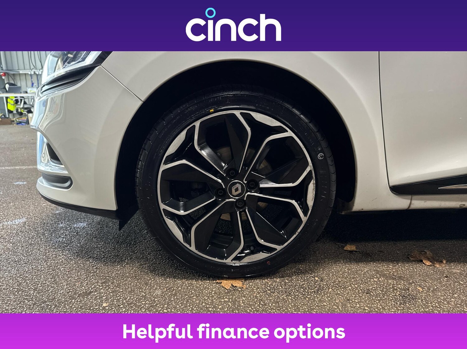 Used Renault Clio 2018 for sale - 76750932: Photo 24