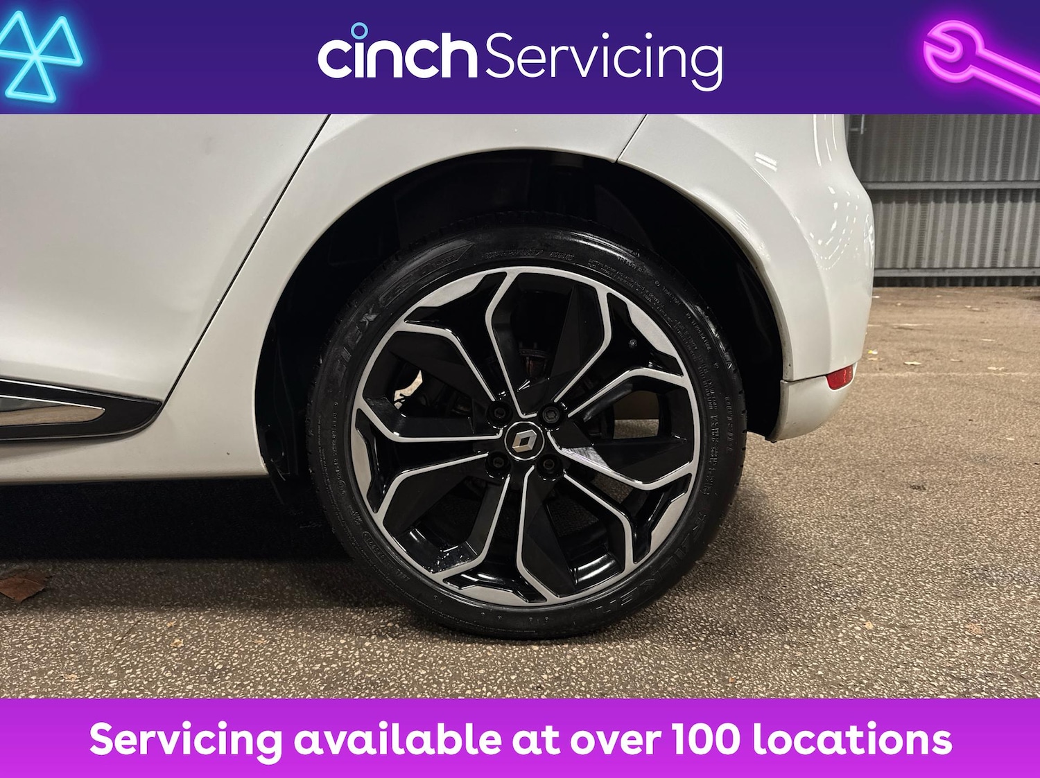 Used Renault Clio 2018 for sale - 76750932: Photo 26