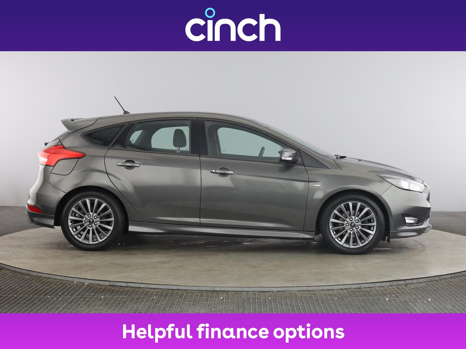 Used Ford Focus 2018 for sale - 76670439: Photo 2