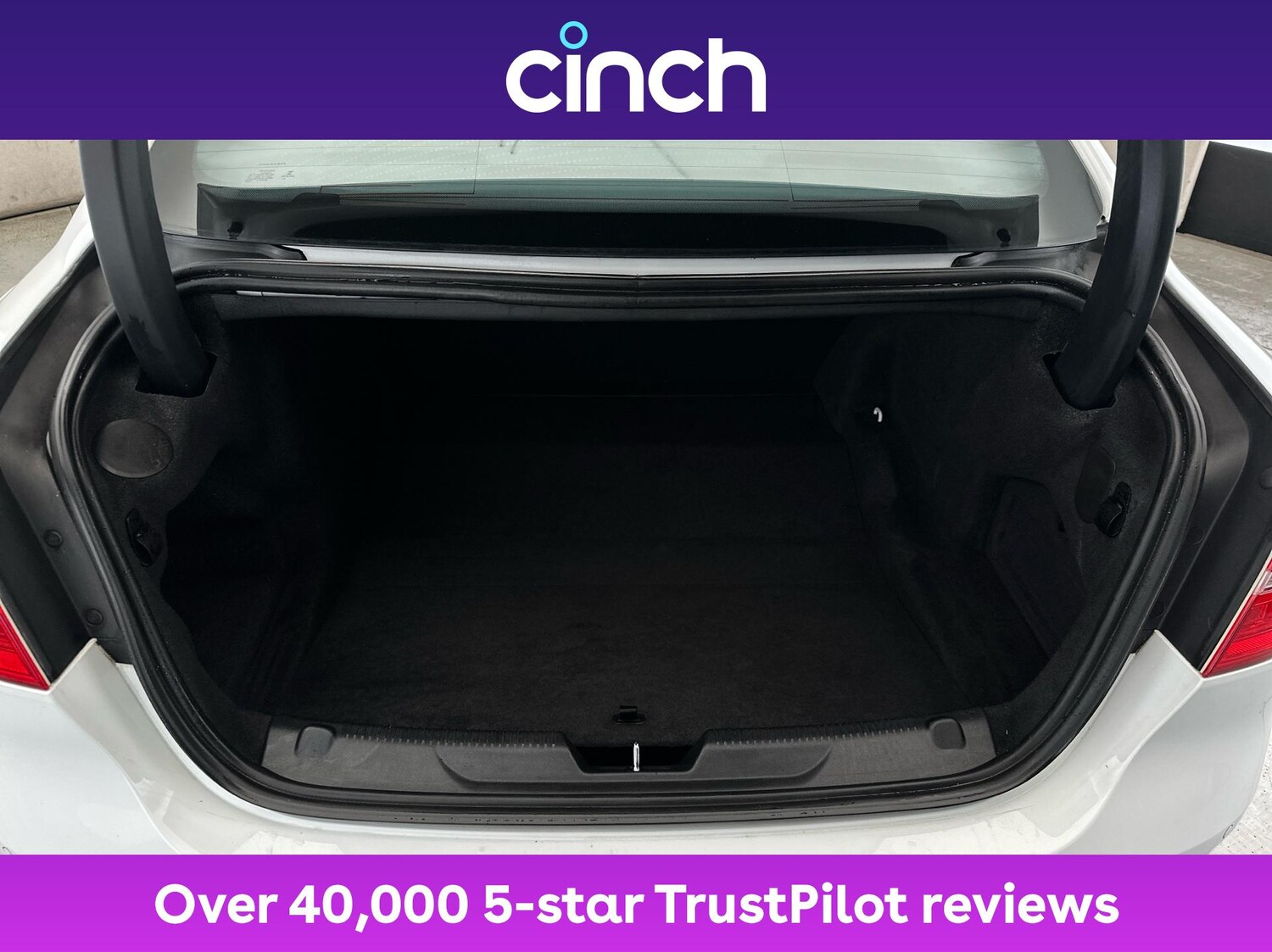 Used Jaguar XE 2018 for sale - 76910618: Photo 21