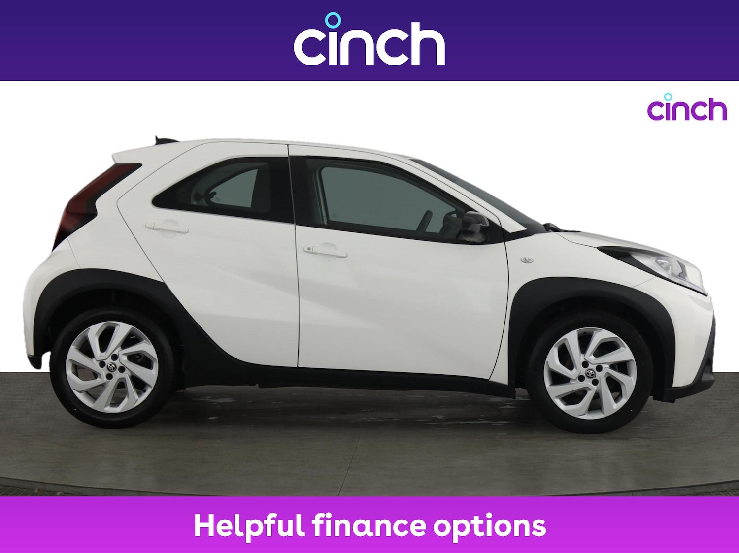 Used Toyota Aygo X 2022 for sale - 76665332: Photo 2