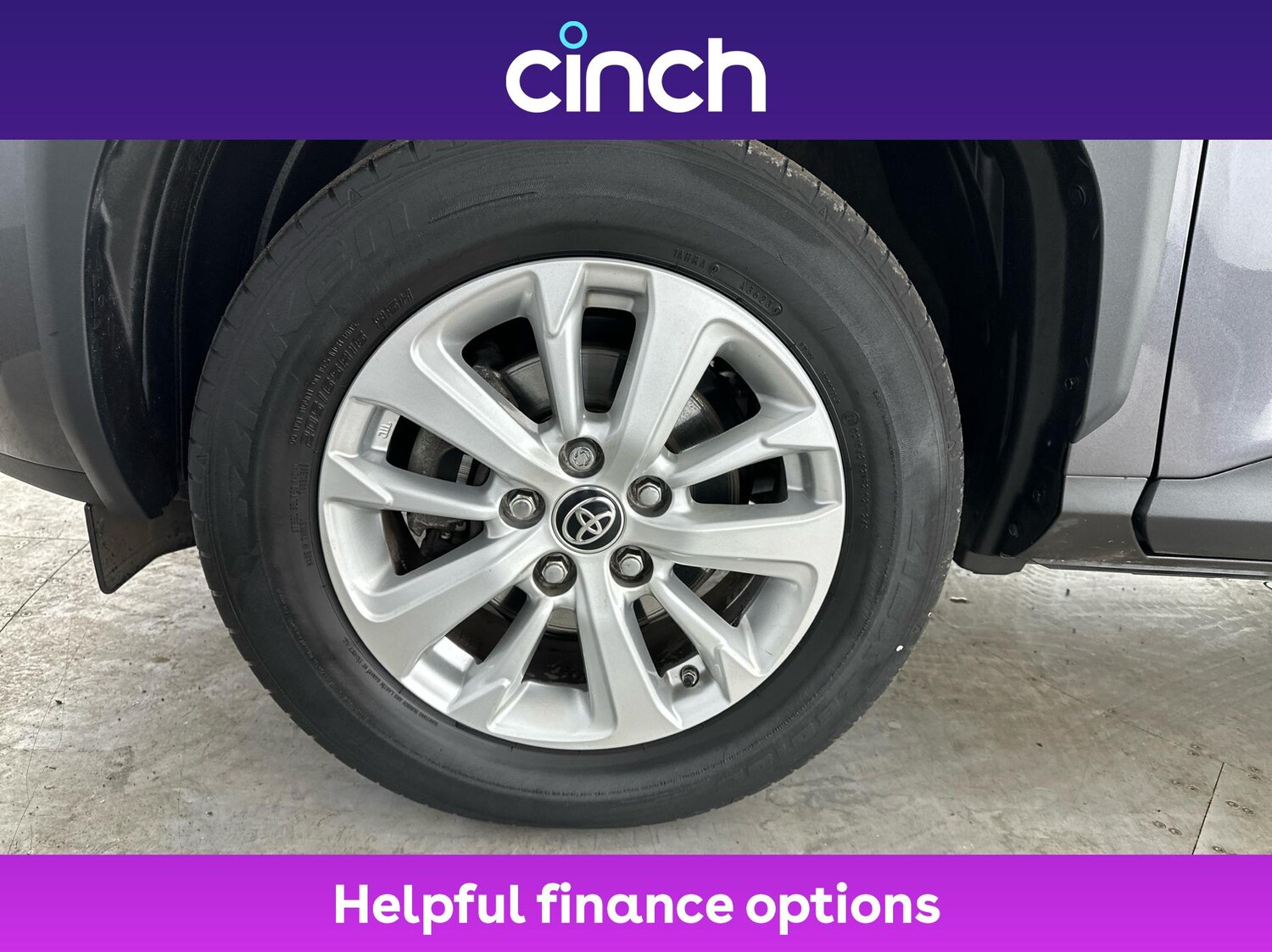 Used Toyota Yaris Cross 2023 for sale - 76923040: Photo 24