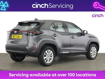 Used Toyota Yaris Cross 2023 for sale - 76923040: Photo