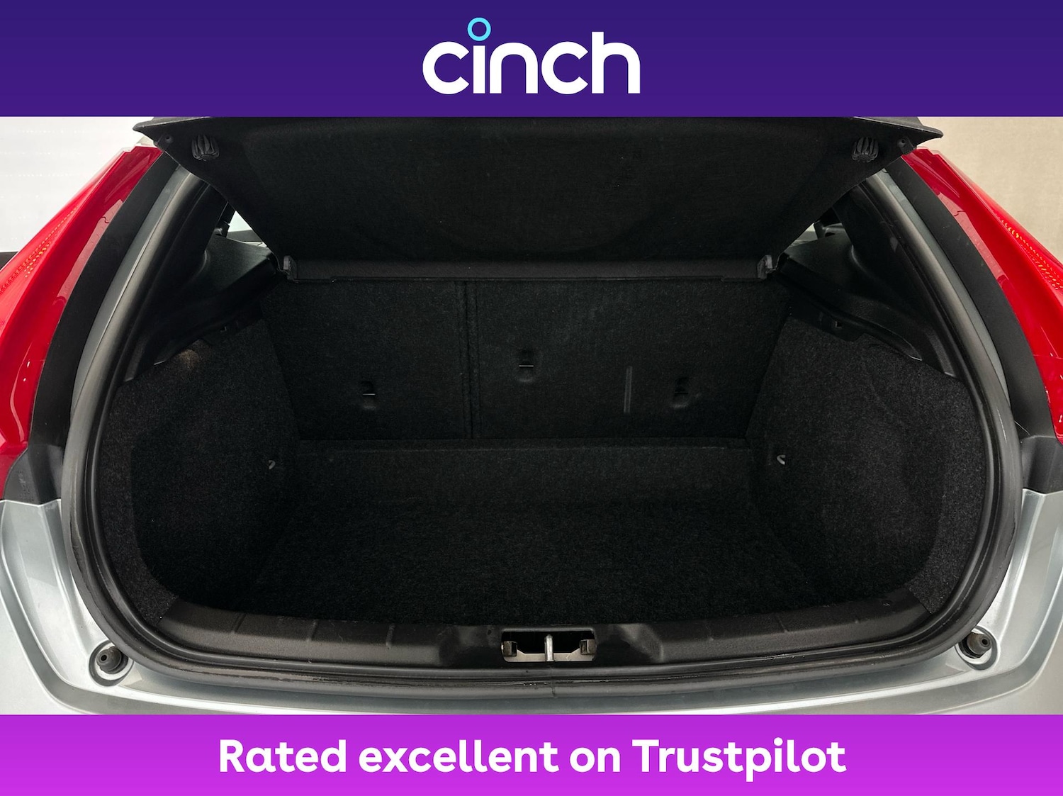 Used Volvo V40 2018 for sale - 76535313: Photo 21