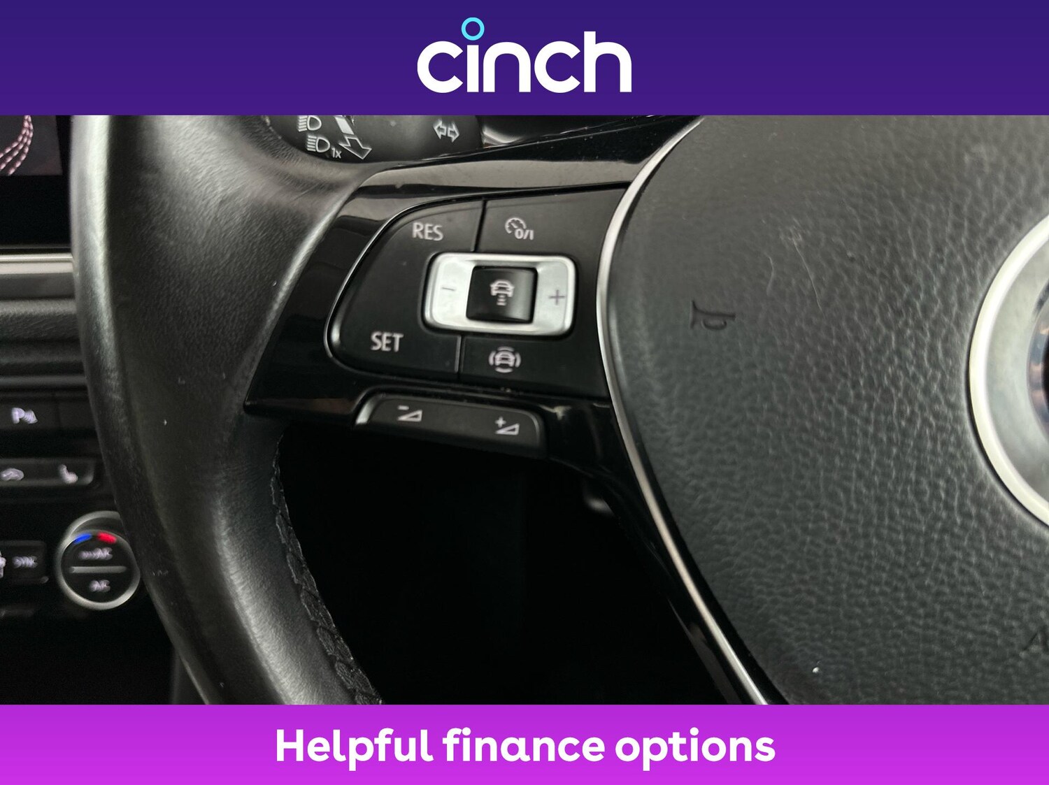 Used Volkswagen T-Roc 2021 for sale - 76520199: Photo 30