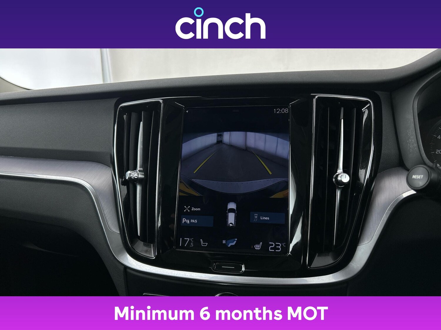 Used Volvo V60 2022 for sale - 76910622: Photo 32