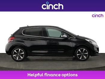 Used Peugeot 208 2018 for sale - 76236658: Photo 2