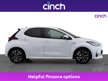 Used Toyota Yaris 2021 for sale - 76717565: Photo