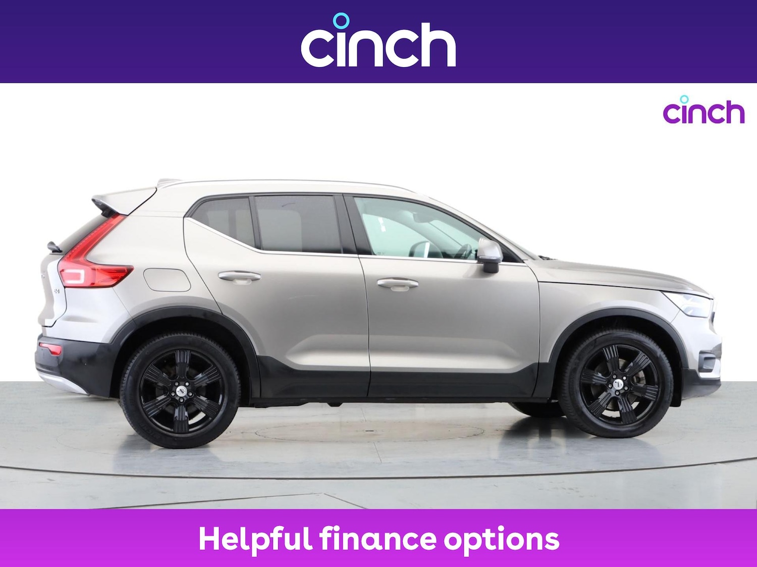 Used Volvo XC40 2020 for sale - 76712028: Photo 2