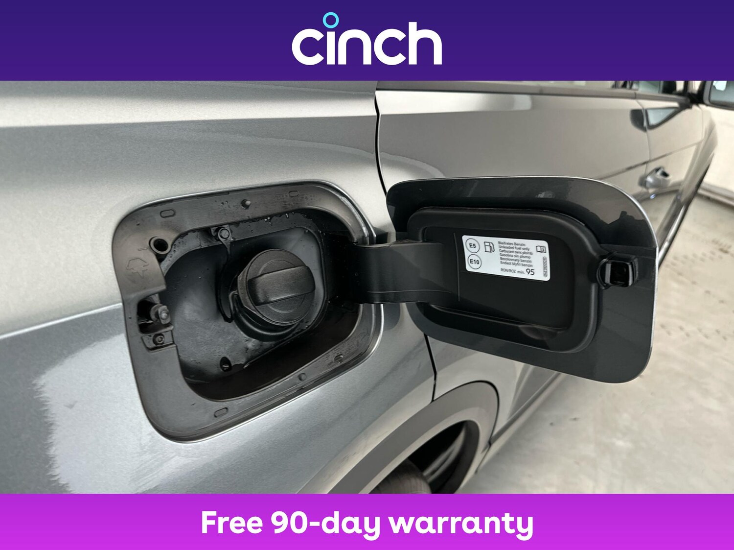 Used Volkswagen T-Roc 2024 for sale - 77056122: Photo 29