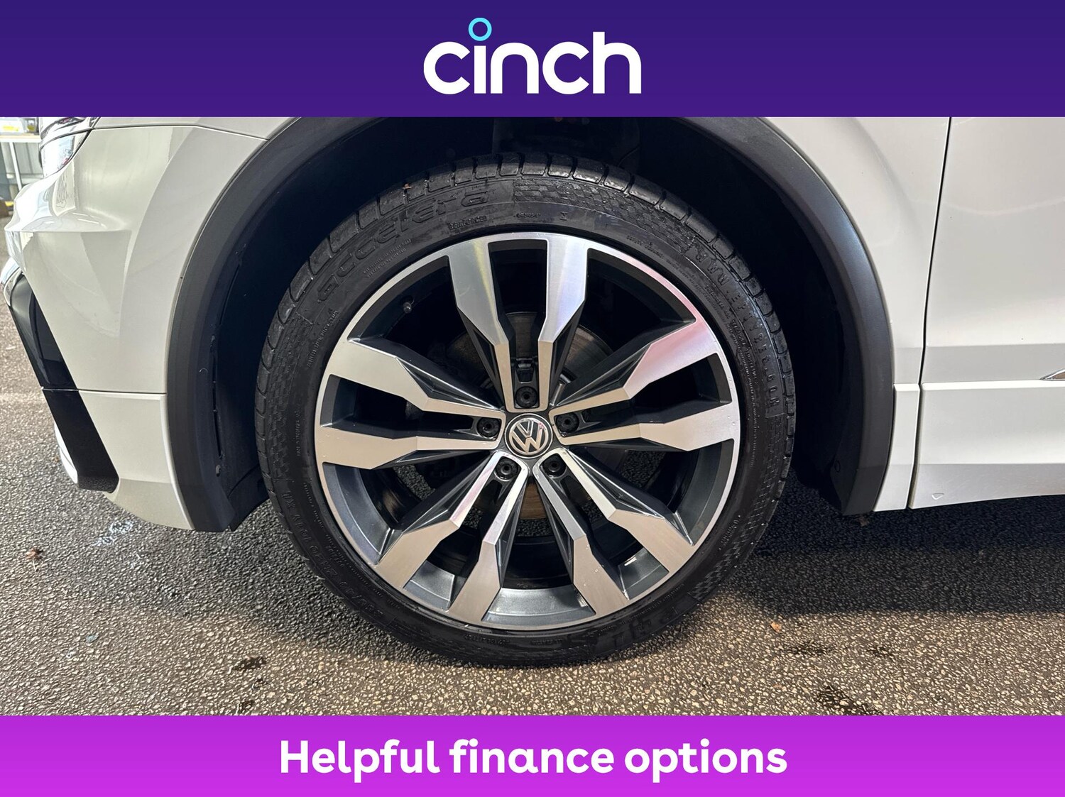 Used Volkswagen Tiguan 2018 for sale - 76961961: Photo 24