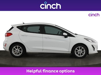 Used Ford Fiesta 2019 for sale - 76015820: Photo 2