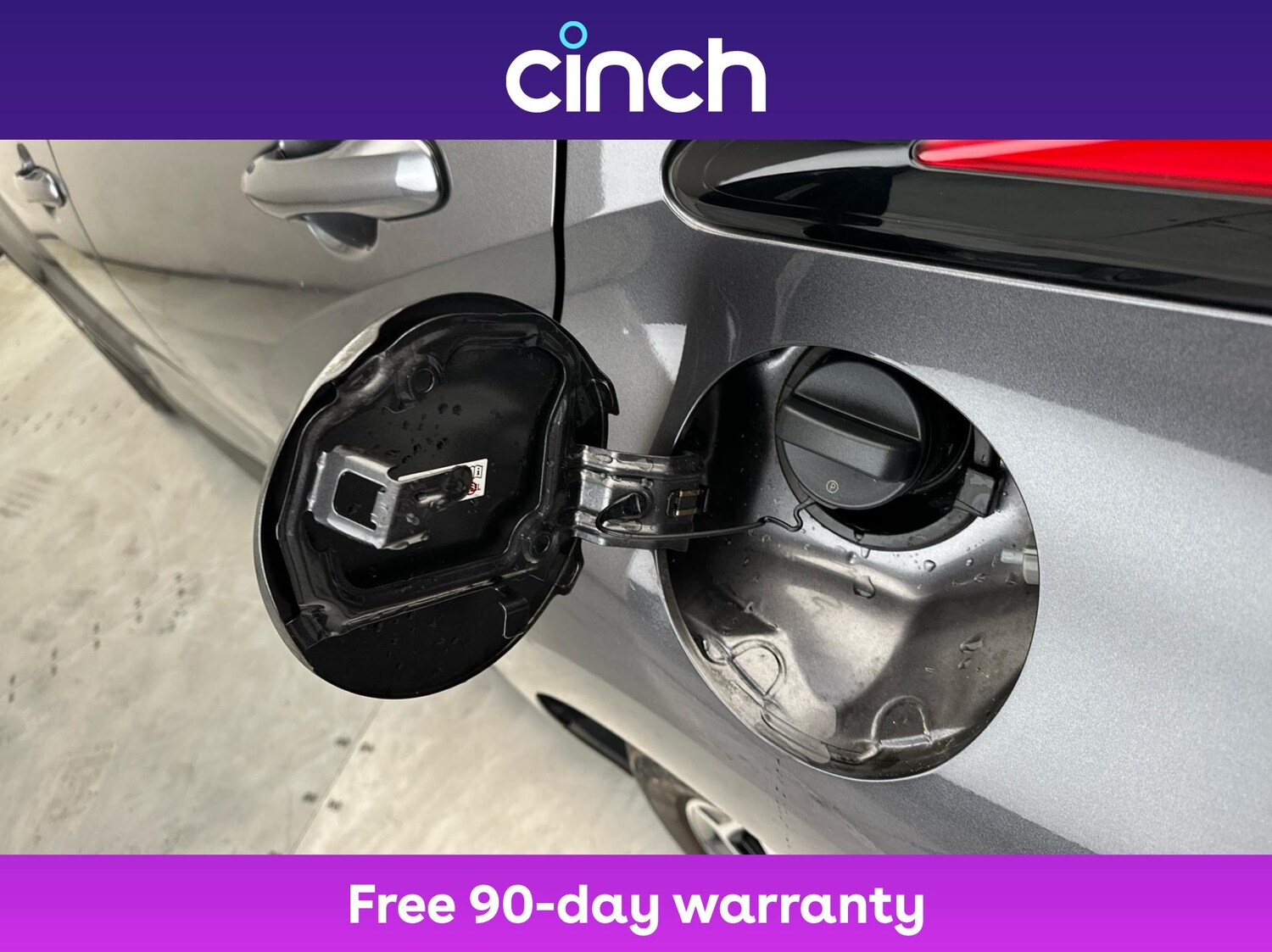 Used Toyota Yaris 2023 for sale - 76351223: Photo 29