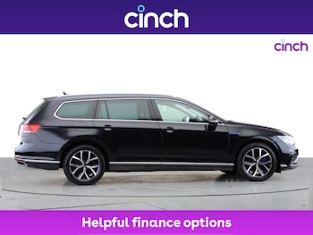 Used Volkswagen Passat 2021 for sale - 76949753: Photo