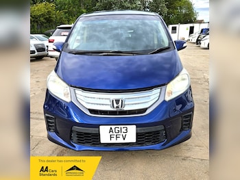 Used Honda Freed 2013 for sale - 78936920: Photo