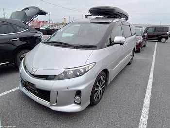 Used Toyota Estima 2013 for sale - 79832517: Photo