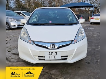 2025 (13) - FIT 1.3L HYBRID-AUTOMATIC-FREE ULEZ/CAZ PASS-FREE 18MONTHS GOLD WARRANTY &