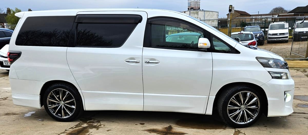 Used Toyota Vellfire 2026 for sale - 78049862: Photo 3