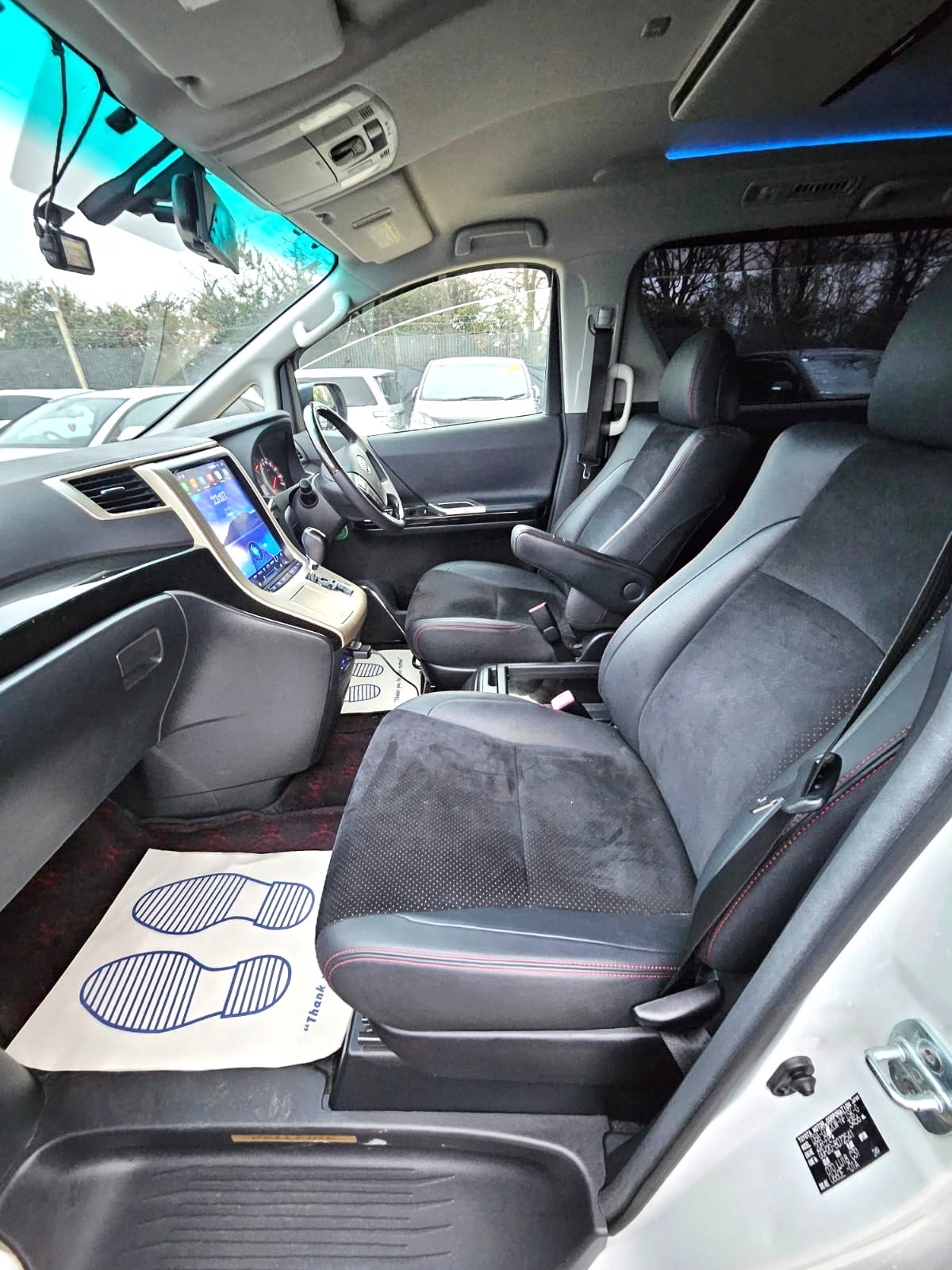 Used Toyota Vellfire 2025 for sale - 76693553: Photo 10