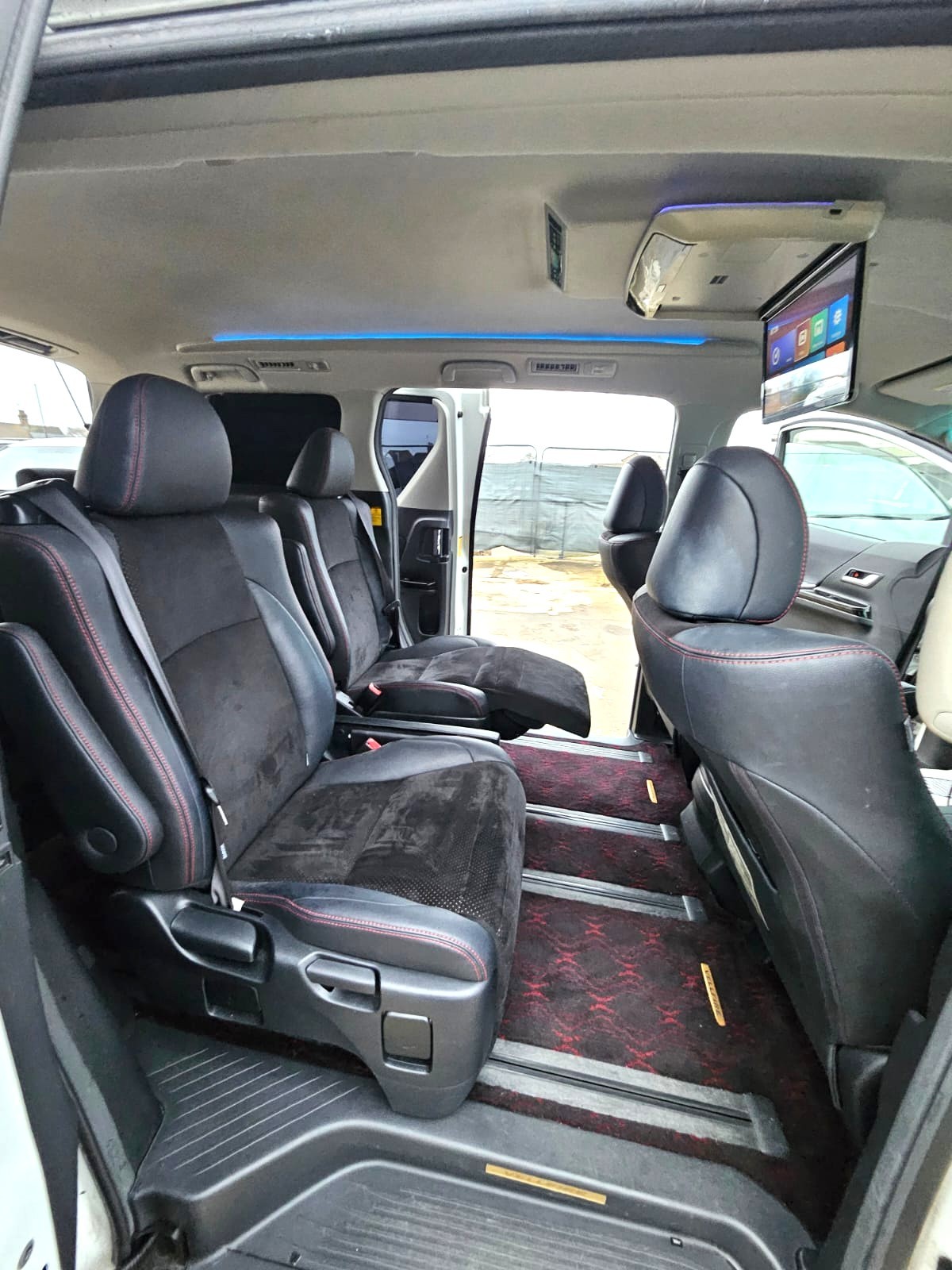 Used Toyota Vellfire 2025 for sale - 76693553: Photo 11