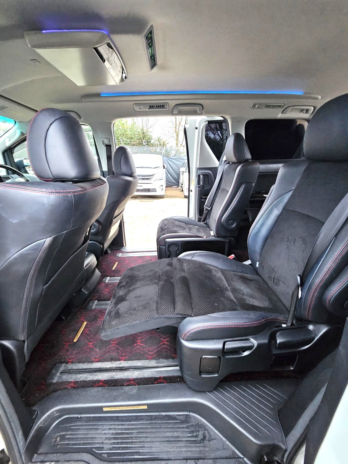 Used Toyota Vellfire 2025 for sale - 76693553: Photo 12
