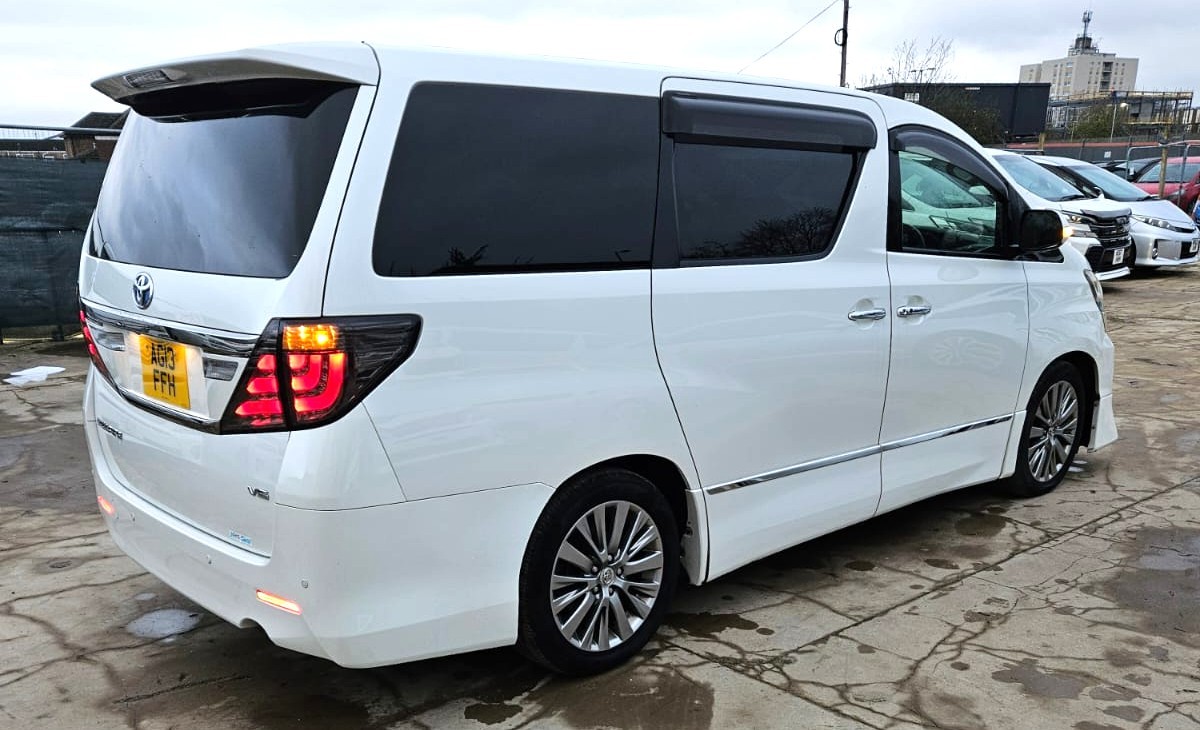 Used Toyota Vellfire 2025 for sale - 76693553: Photo 4