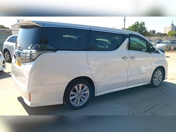 Used Toyota Vellfire 2015 for sale - 75860496: Photo