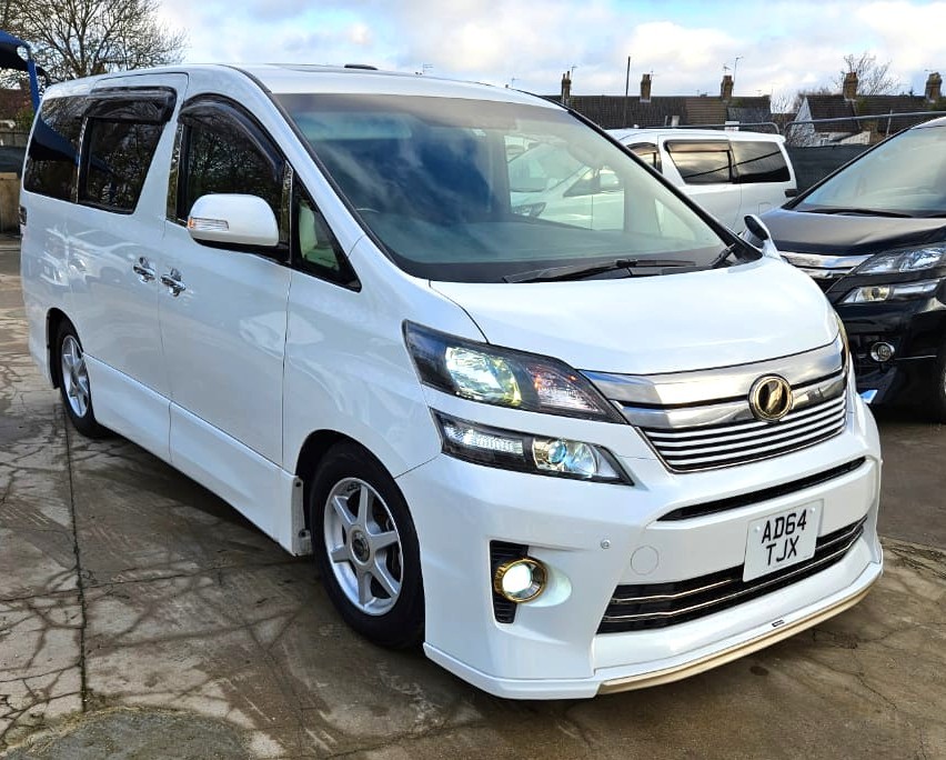 Used Toyota Vellfire 2025 for sale - 76693555: Photo 2