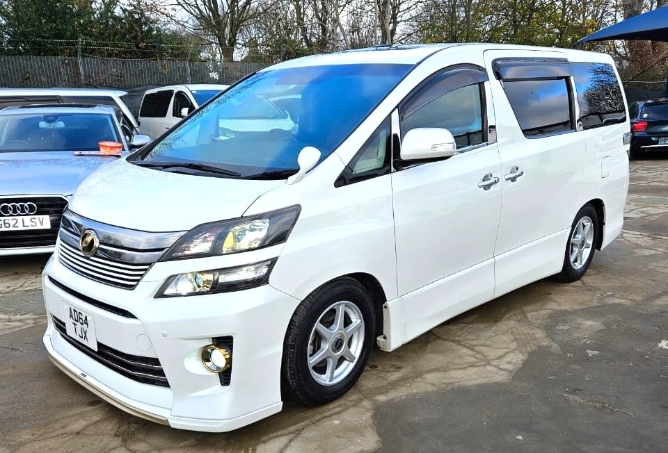Used Toyota Vellfire 2025 for sale - 76693555: Photo 8