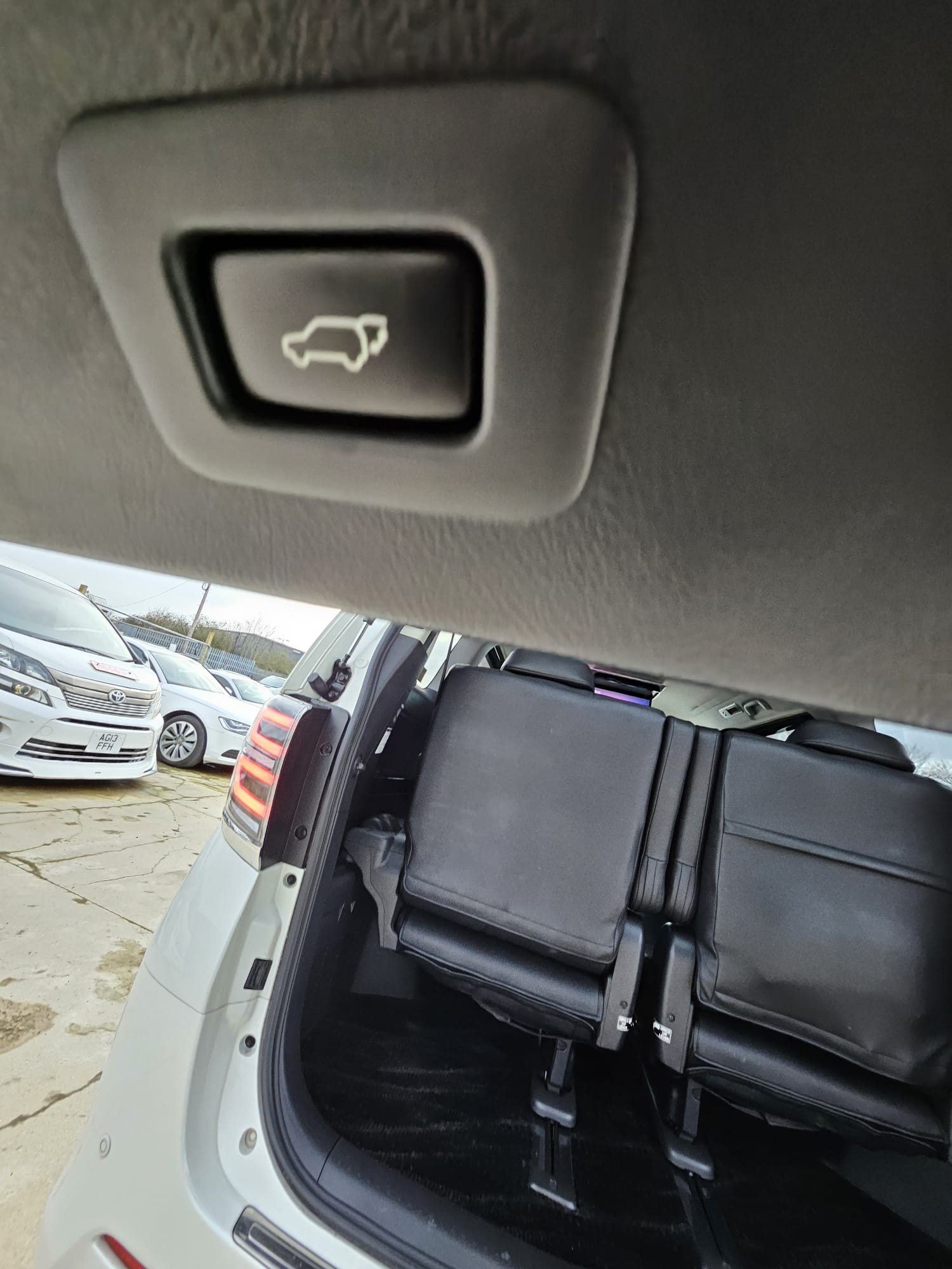 Used Toyota Vellfire 2025 for sale - 77499794: Photo 20