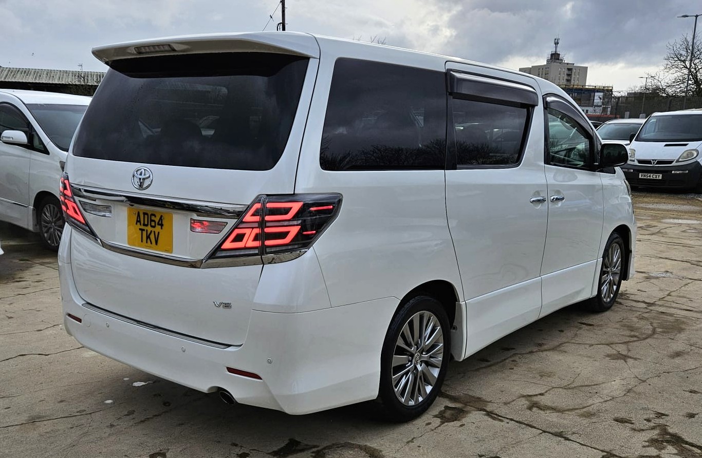 Used Toyota Vellfire 2025 for sale - 77499794: Photo 4