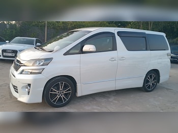 Used Toyota Vellfire 2014 for sale - 75510281: Photo