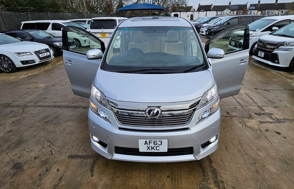 Used Toyota Vellfire 2025 for sale - 76931712: Photo 10