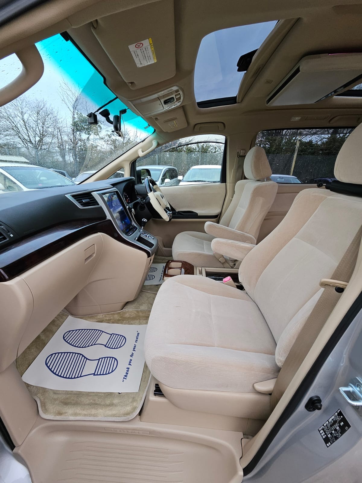 Used Toyota Vellfire 2025 for sale - 76931712: Photo 12