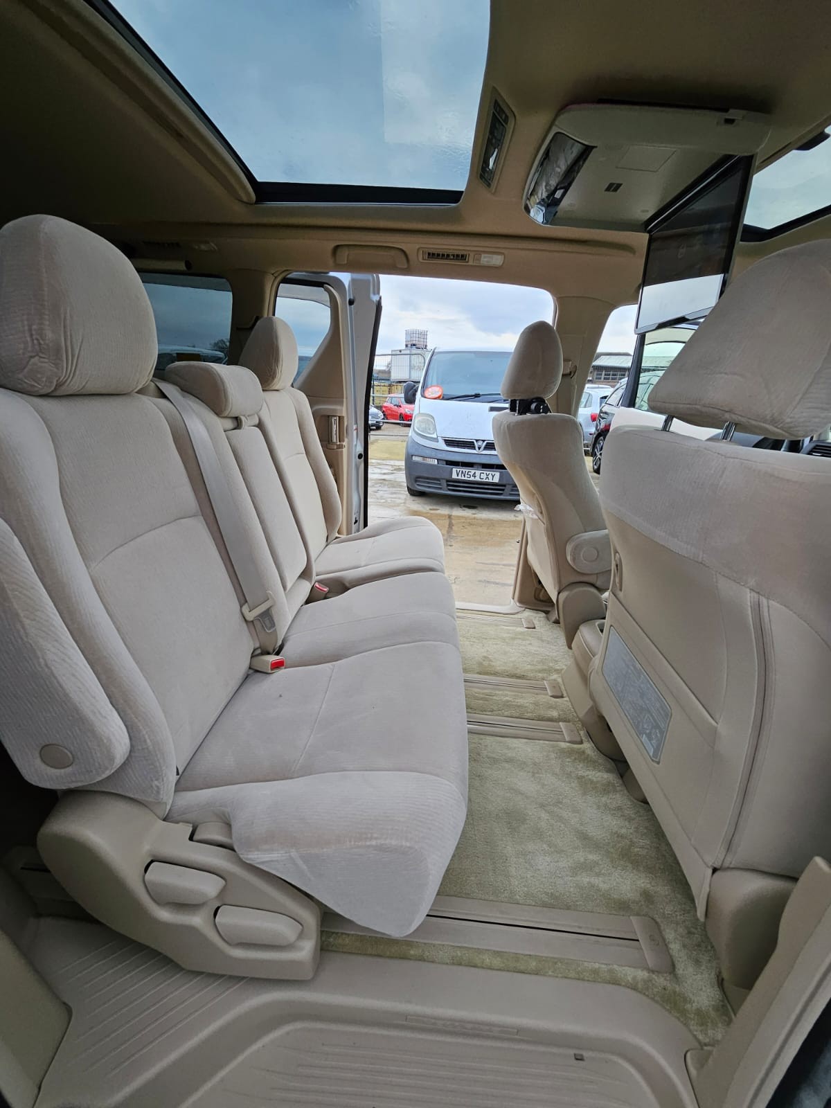 Used Toyota Vellfire 2025 for sale - 76931712: Photo 13