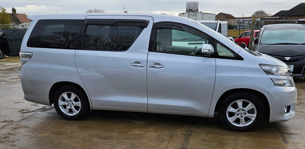 Used Toyota Vellfire 2025 for sale - 76931712: Photo 3