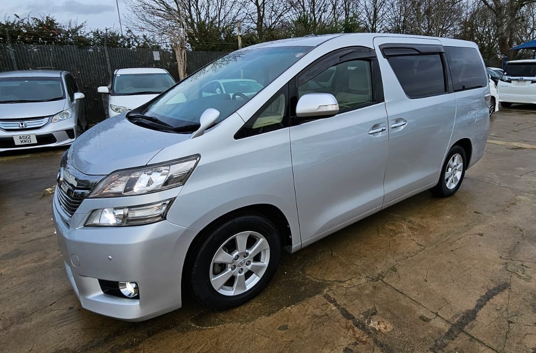 Used Toyota Vellfire 2025 for sale - 76931712: Photo 8