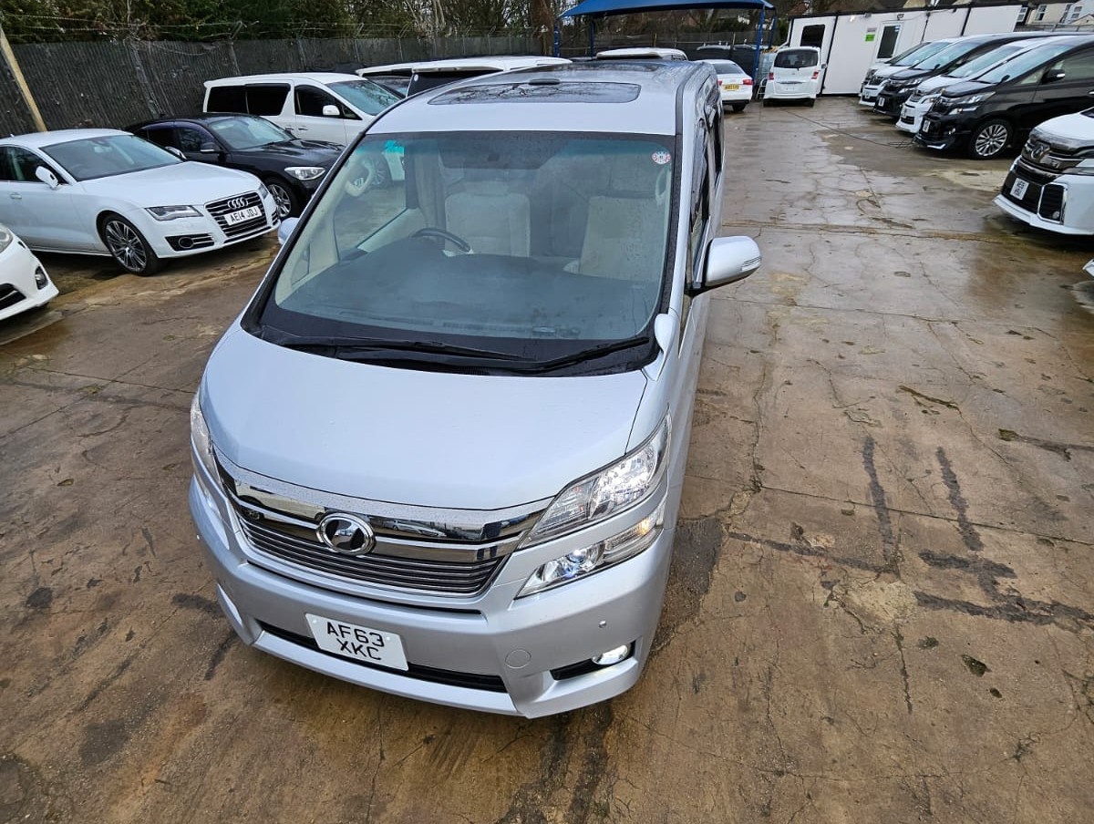 Used Toyota Vellfire 2025 for sale - 76931712: Photo 9