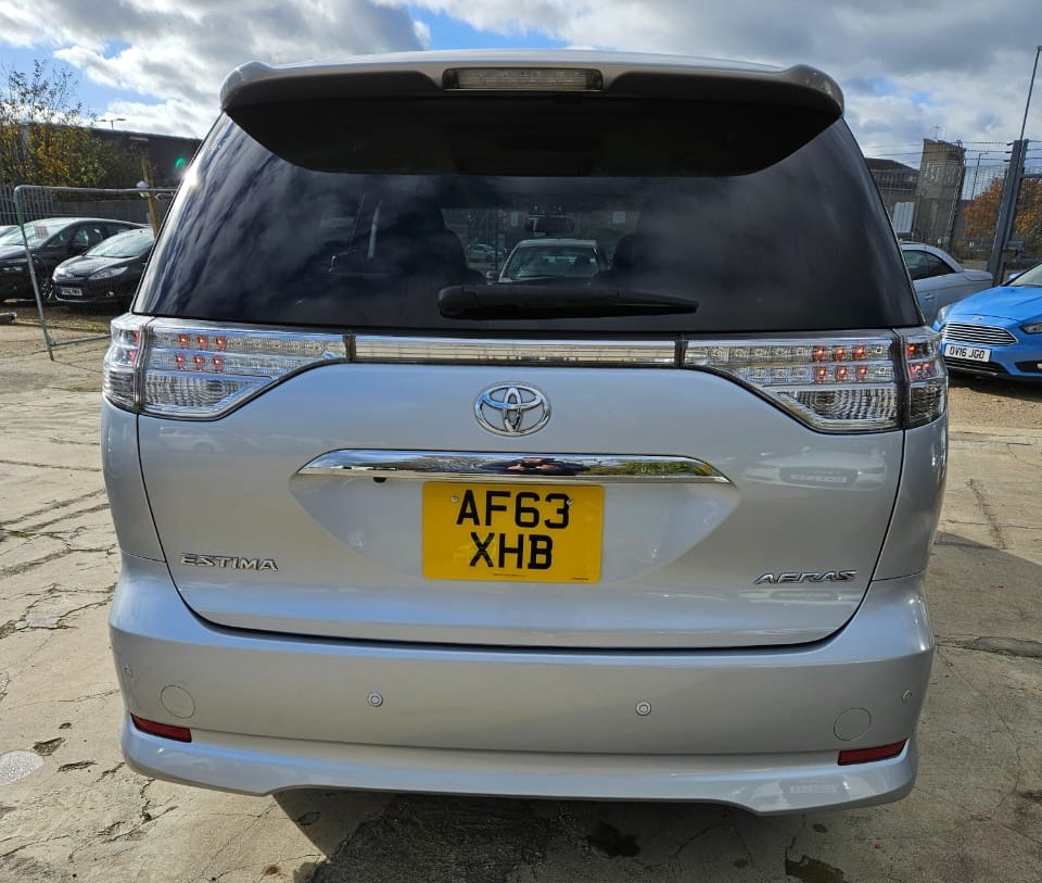 Used Toyota Estima 2025 for sale - 76373338: Photo 4