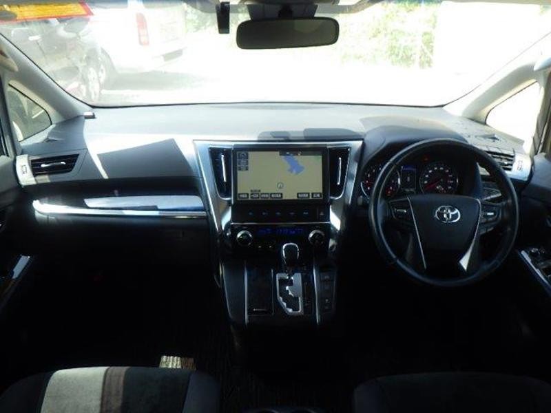 Used Toyota Vellfire for sale - 76773516: Photo 10