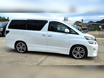 Used Toyota Vellfire 2012 for sale - 78247115: Photo