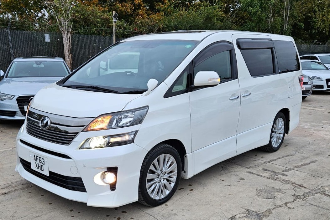 Used Toyota Vellfire 2025 for sale - 76242178: Photo 8