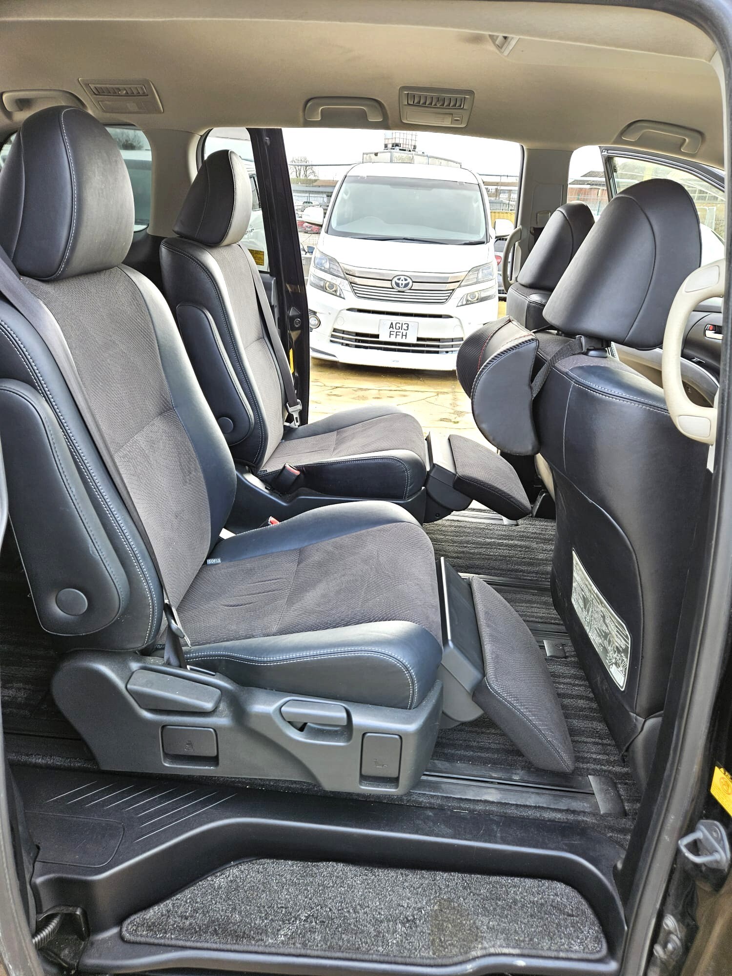 Used Toyota Estima 2025 for sale - 77485090: Photo 16