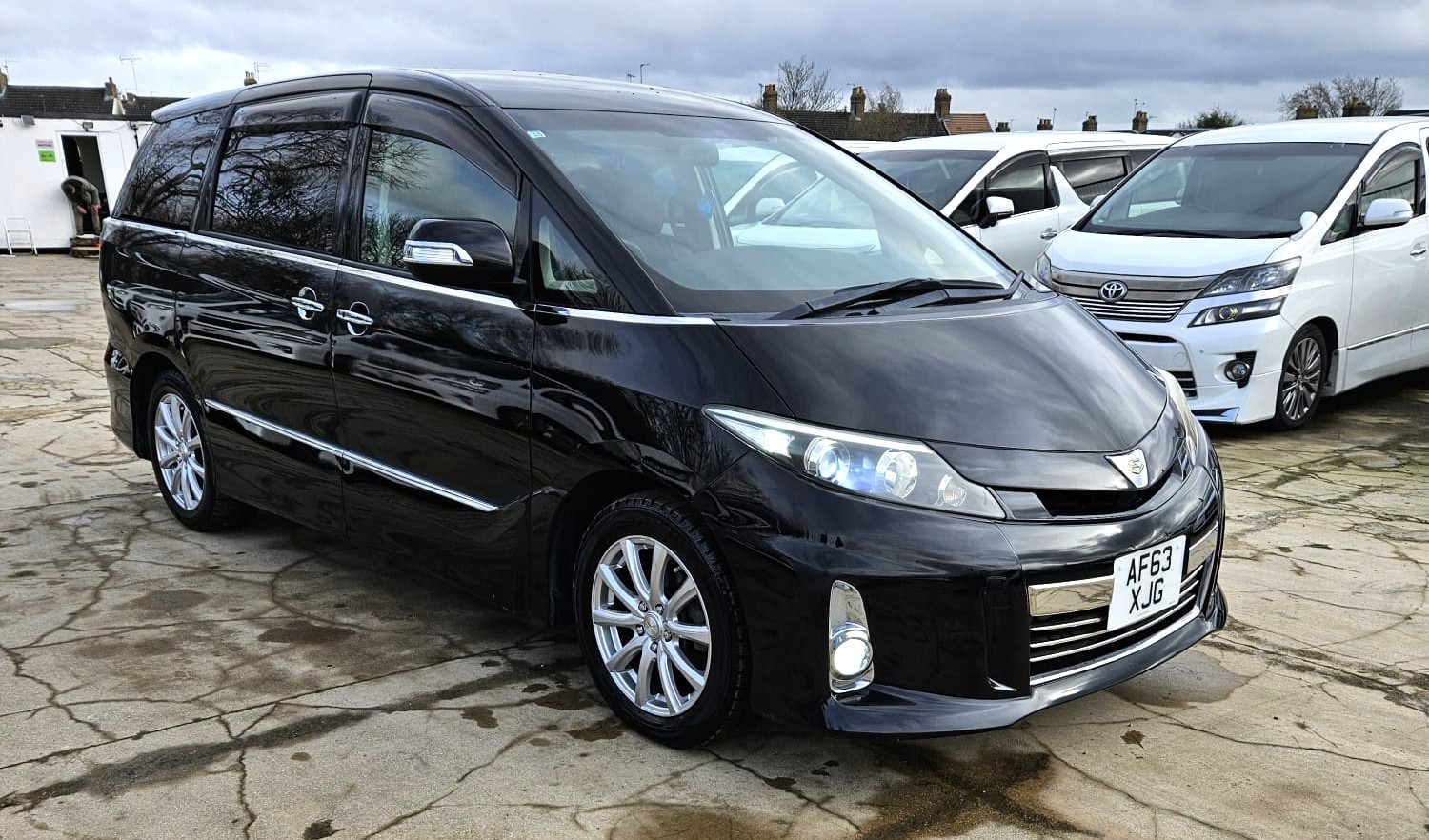 Used Toyota Estima 2025 for sale - 77485090: Photo 2