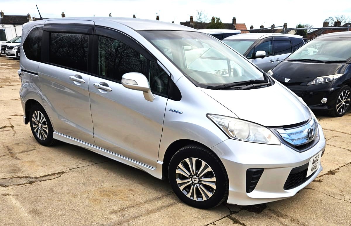 Used Honda Freed 2024 for sale - 76745481: Photo 2
