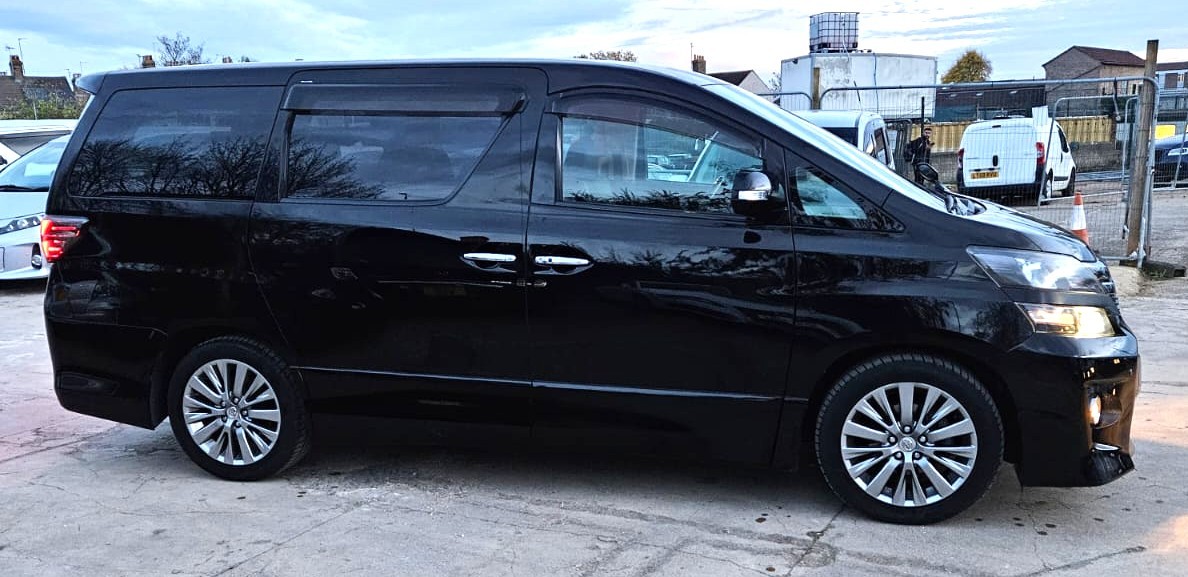 Used Toyota Vellfire 2025 for sale - 76474864: Photo 4