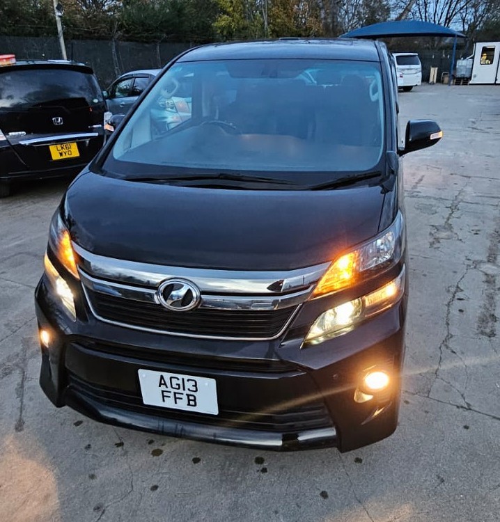 Used Toyota Vellfire 2025 for sale - 76474864: Photo 9