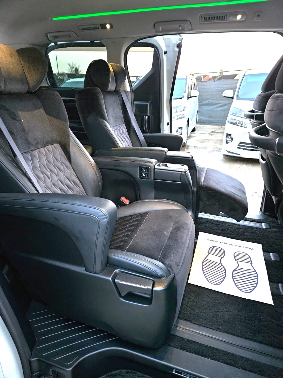 Used Toyota Vellfire 2025 for sale - 76719627: Photo 12