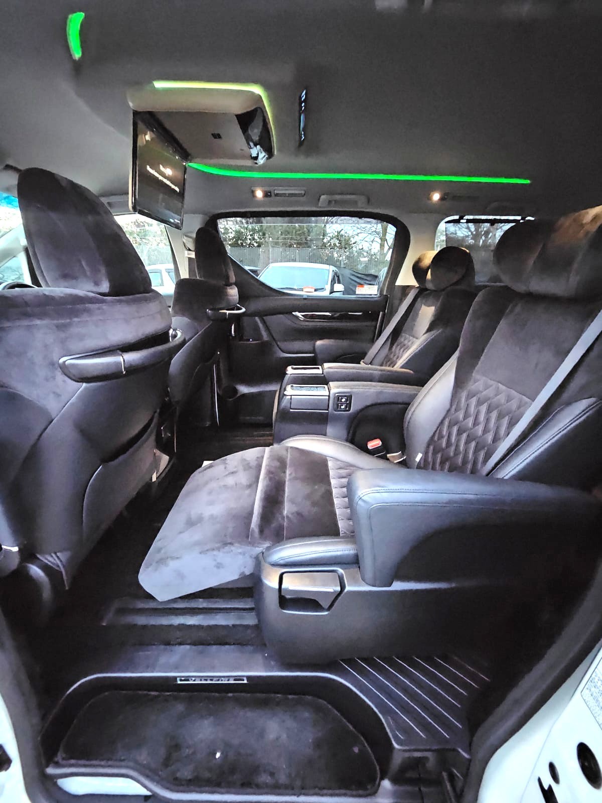 Used Toyota Vellfire 2025 for sale - 76719627: Photo 13